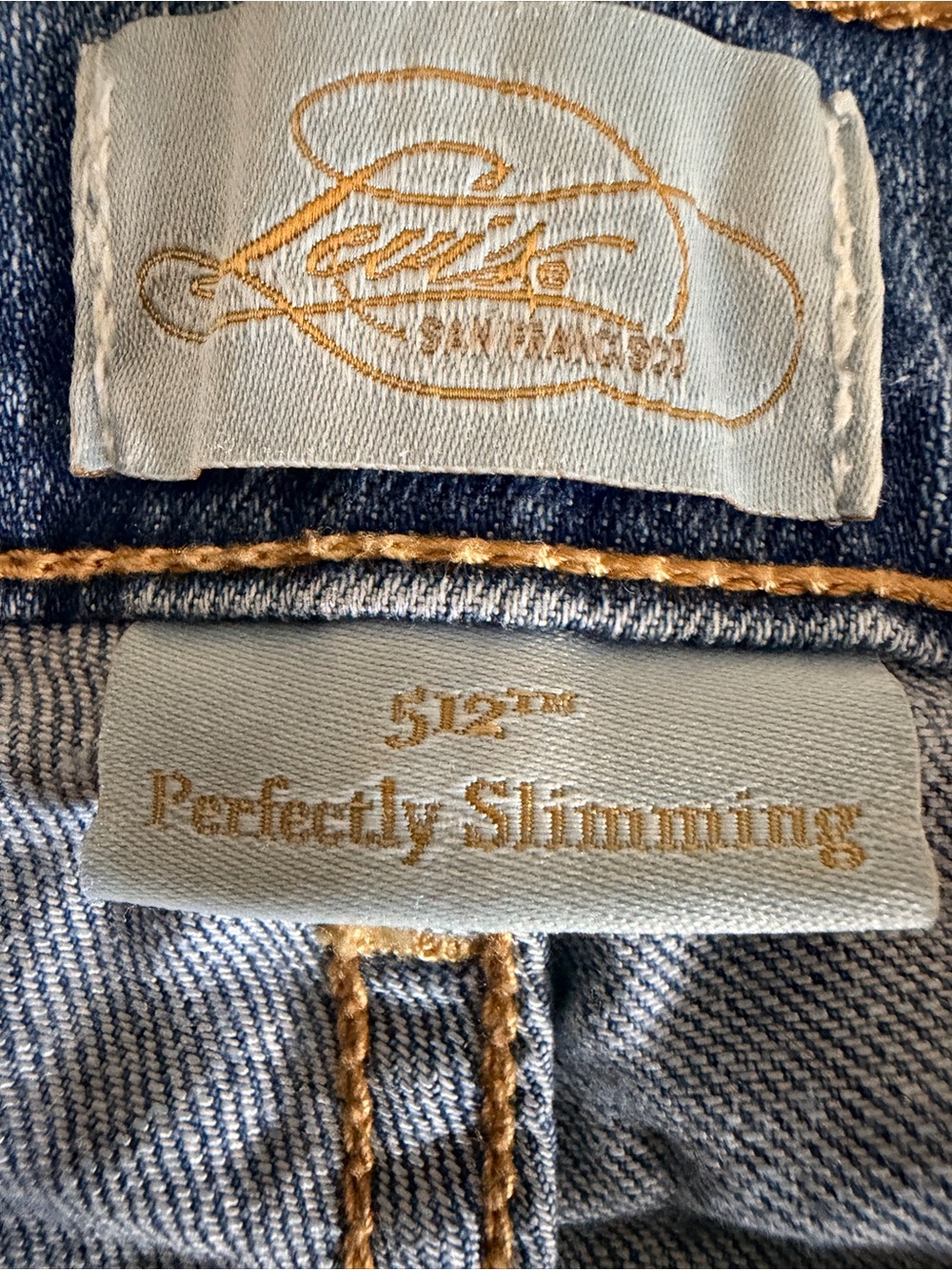 Levi's Light Blue Denim 512 “perfectly slimming”Shorts - Picture 4 of 8